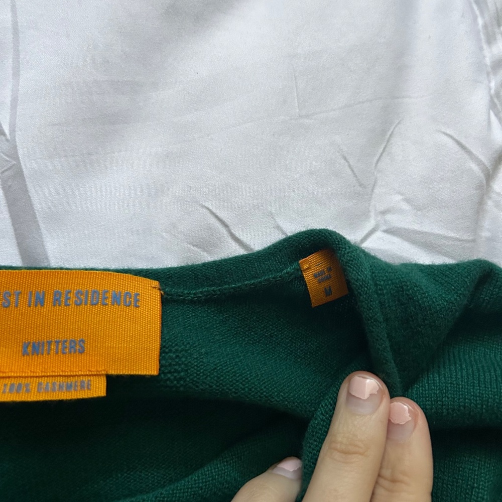 COPY - Guest in residence crewneck sweater - Picture 2 of 4